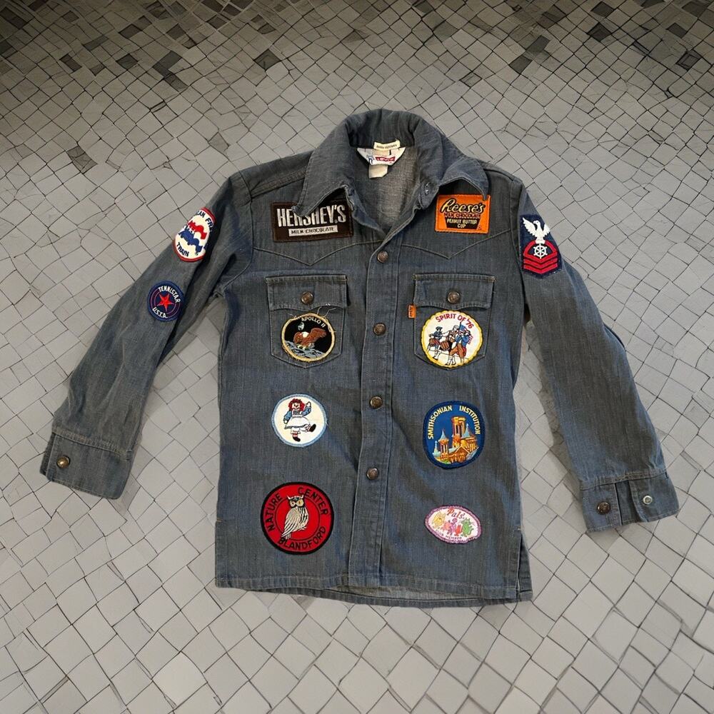 VTG 70s Levis Denim Shirt Orange Tab Jean Western Snaps Dagger Patches Rare S